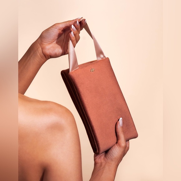 NEW! Back Applicator for Self-Tanning Foam - Picture 5 of 8